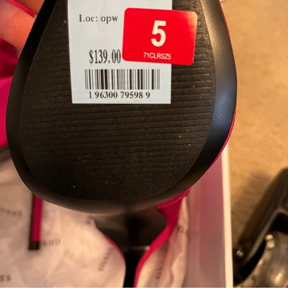 NWT Guess Women’s Frita Ankle Boot Size 5​ - Picture 15 of 15